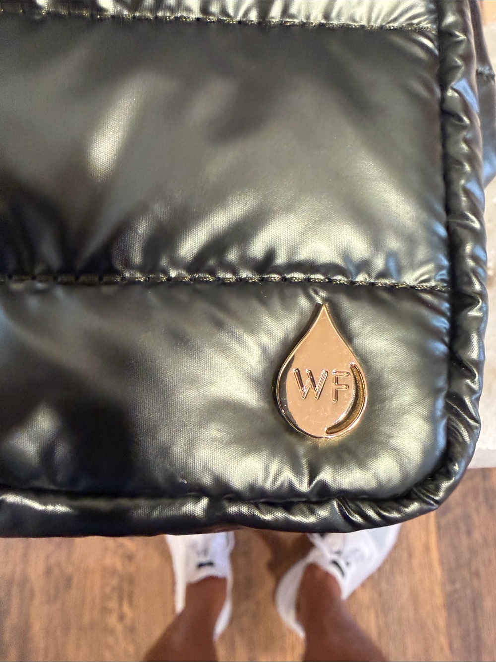 WanderFull HydroBag Metallic Green Puffer Crossbody Gold Camo Strap. - Picture 3 of 8